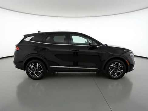 Used 2025 Kia Sportage LX FWD image 11