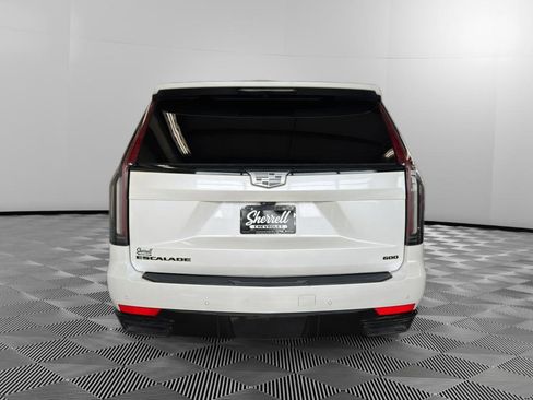 Used 2023 Cadillac Escalade ESV Sport w/ LPO, ONYX Package AWD/4WD image 6