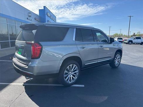 Used 2023 GMC Yukon Denali w/ LPO, Floor Liner Package image 7