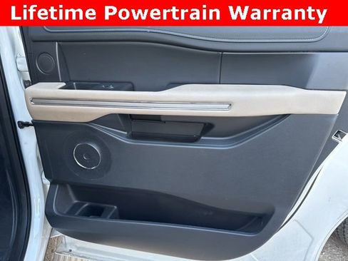 Used 2024 Ford Expedition Max Limited image 19