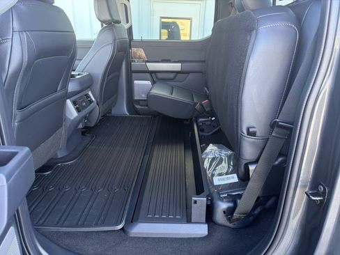 Used 2026 Ford F350 Lariat w/ Black Appearance Package image 42