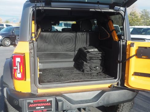 Used 2022 Ford Bronco Wildtrak image 16