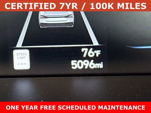 Used 2025 Hyundai Elantra Sport FWD image 28