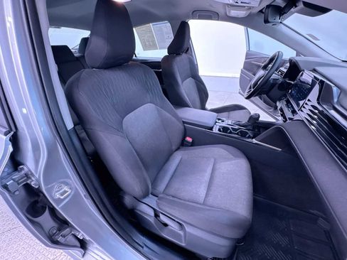 Used 2025 Toyota Camry LE w/ Convenience Package FWD image 34