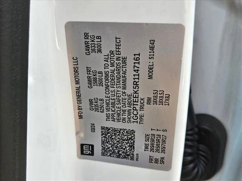 Used 2024 Chevrolet Colorado Trail Boss w/ Technology Package image 25