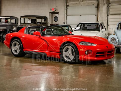 Used 1994 Dodge Viper RT/10 image 1