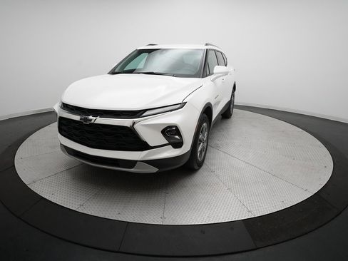 Certified 2024 Chevrolet Blazer LT w/ Convenience Package image 33