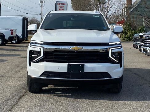 New 2026 Chevrolet Suburban LS image 5