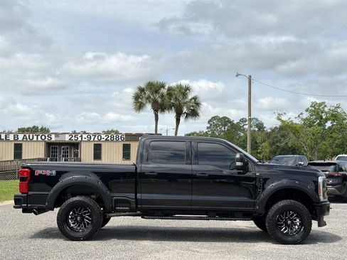 Used 2023 Ford F250 XLT w/ XLT Premium Package AWD/4WD image 7