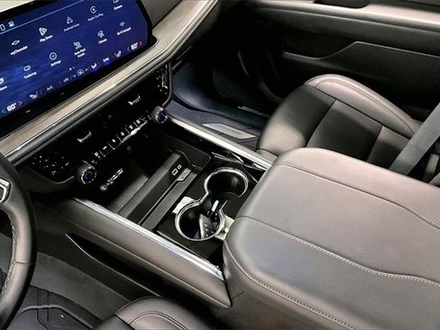 Used 2025 Chevrolet Tahoe Z71 image 13