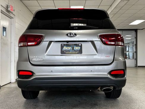 Used 2019 Kia Sorento FWD w/ LX Convenience Package image 5