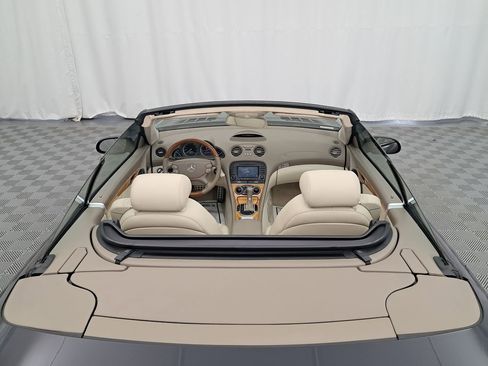 Used 2007 Mercedes-Benz SL 600 image 8