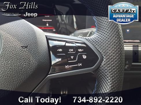 Used 2022 Volkswagen Golf R AWD/4WD image 18