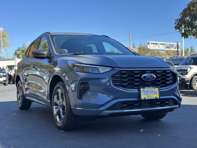 Certified 2024 Ford Escape ST-Line w/ Tech Pack #1 AWD/4WD image 48