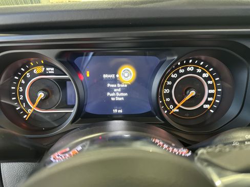 New 2025 Jeep Wrangler Unlimited Sahara AWD/4WD image 17