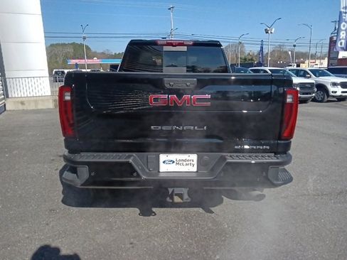 Used 2025 GMC Sierra 2500 Denali w/ Technology Package image 4