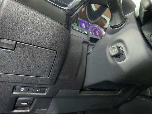 Used 2025 Lexus ES 300h w/ Premium Package FWD image 14