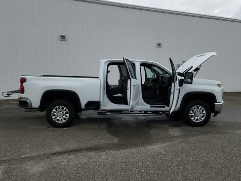 Used 2023 Chevrolet Silverado 2500 LT w/ Convenience Package AWD/4WD image 32
