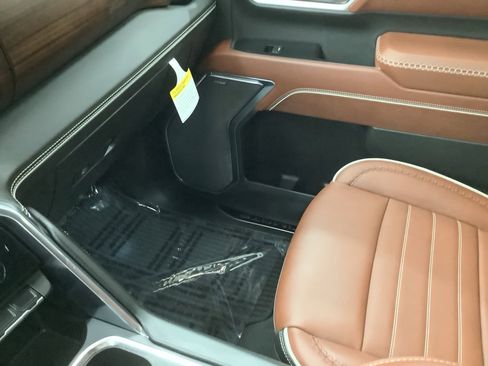 New 2026 GMC Sierra 3500 Denali Ultimate image 30