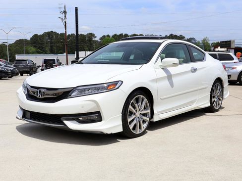 Used 2016 Honda Accord Touring image 31