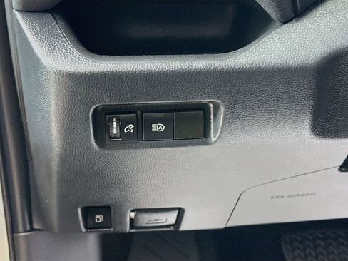 Certified 2022 Toyota RAV4 XLE AWD/4WD image 10