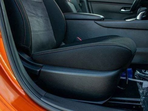 Certified 2024 Nissan Sentra SR image 30