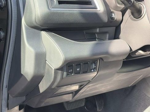 Used 2023 Subaru Ascent Touring AWD/4WD image 30