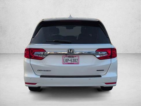 Used 2018 Honda Odyssey Touring image 7