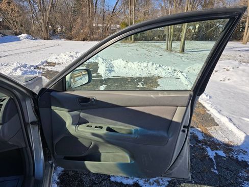 Used 2003 Toyota Camry LE image 17