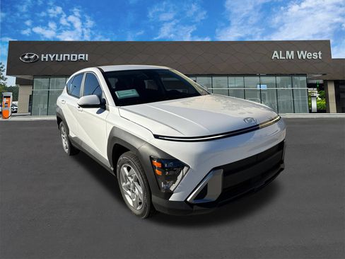 Used 2026 Hyundai Kona SE FWD image 3