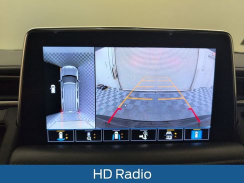 Used 2021 Chevrolet Tahoe LT w/ LT Signature Package image 34