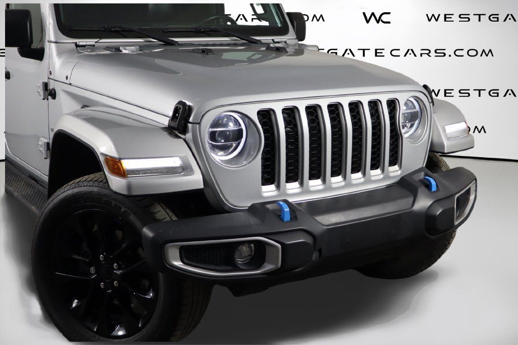 Used 2022 Jeep Wrangler Unlimited Sahara w/ Cold Weather Group AWD/4WD image 49