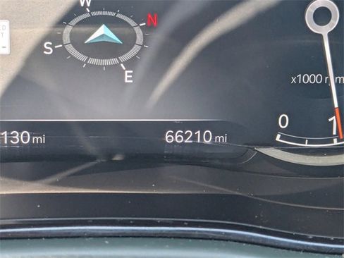 Used 2023 Genesis GV70 2.5T w/ Advanced Package image 32