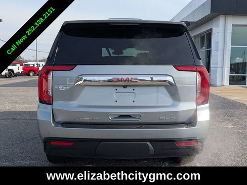 Used 2024 GMC Yukon XL SLE w/ Gmc Pro Safety Plus Package image 5