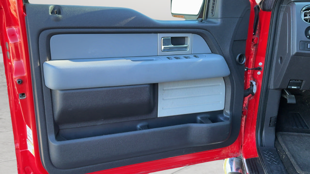 Used 2011 Ford F150 XLT w/ XLT Chrome Pkg AWD/4WD image 17
