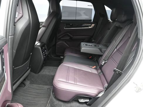 Certified 2025 Porsche Cayenne S image 16