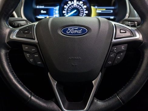 Used 2019 Ford Edge Titanium w/ Cold Weather Package image 12