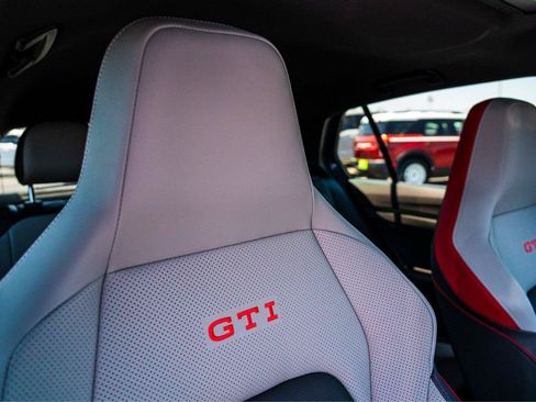 Used 2025 Volkswagen GTI SE FWD image 24