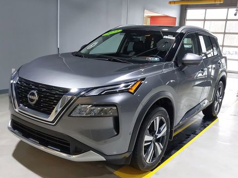 Used 2023 Nissan Rogue Platinum w/ Platinum Premium Package image 18