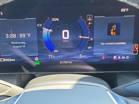 Used 2024 Chevrolet Equinox EV LT AWD/4WD image 29
