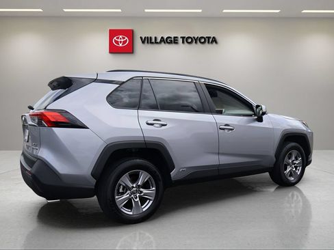 Certified 2024 Toyota RAV4 XLE w/ Convenience Package AWD/4WD image 5