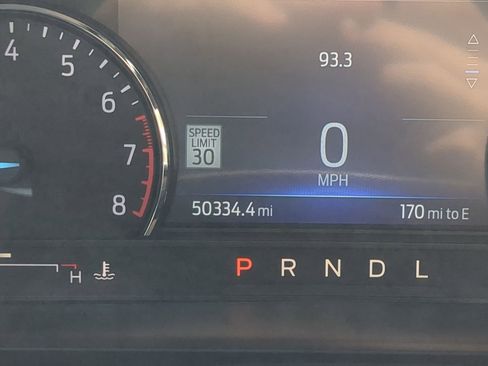 Used 2022 Ford Explorer XLT w/ Equipment Group 202A image 23