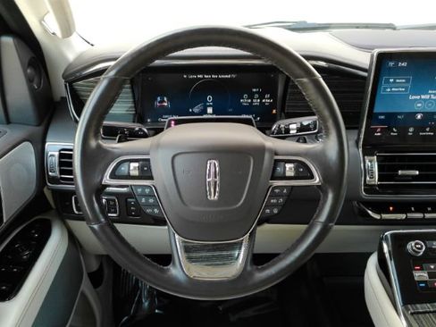 Used 2022 Lincoln Navigator Black Label image 40