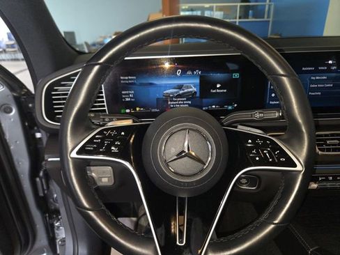 Used 2025 Mercedes-Benz GLE 450e 4MATIC image 14