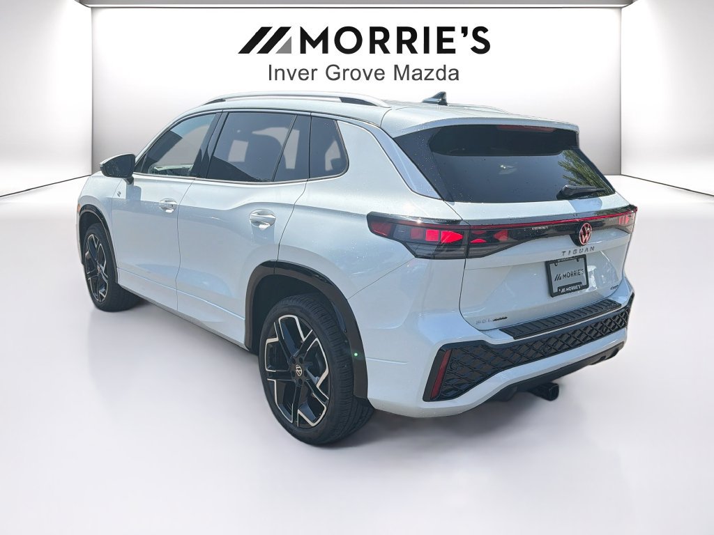 Used 2026 Volkswagen Tiguan SEL R-Line AWD/4WD image 7