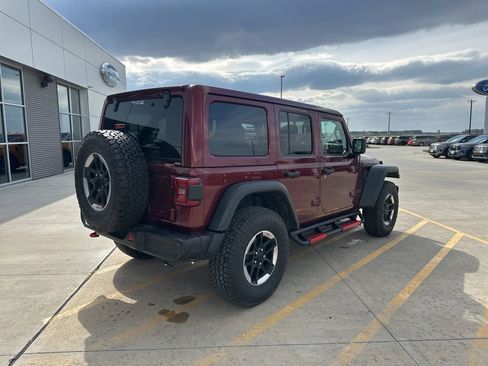 Used 2021 Jeep Wrangler Unlimited Rubicon AWD/4WD image 7