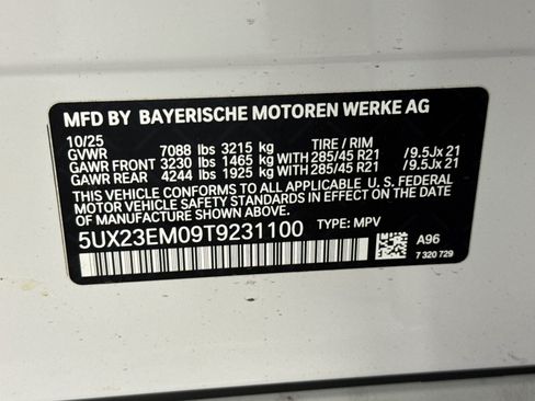 Used 2026 BMW X7 xDrive40i w/ Premium Package AWD/4WD image 25