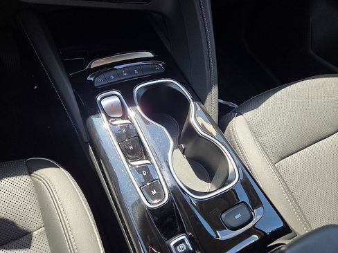 Used 2023 Buick Envision Essence AWD/4WD image 30