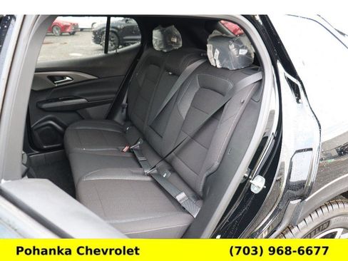 New 2026 Chevrolet Equinox EV LT image 24