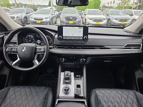 Used 2023 Mitsubishi Outlander SEL AWD/4WD image 11